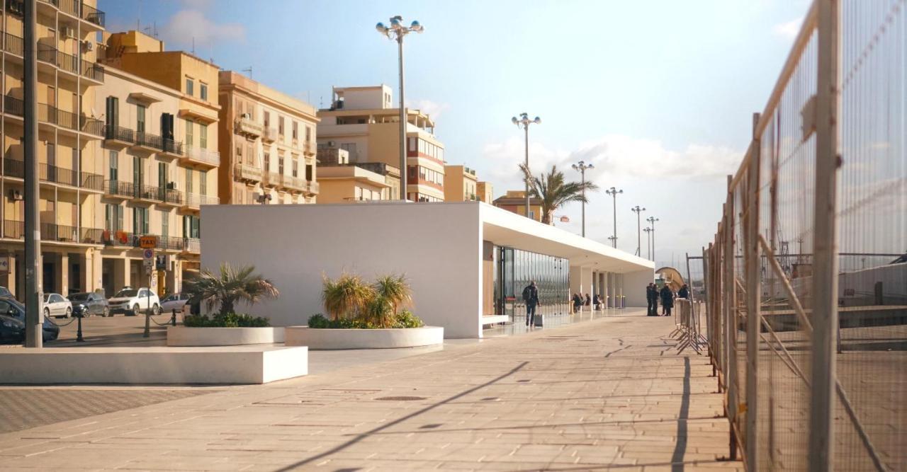 B&B Il Profumo Del Porto Trapani Exteriör bild